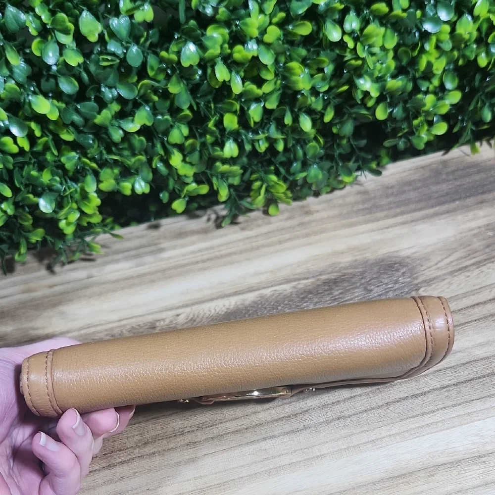 Tory Burch Tan Continental Wallet With Snap Closure - Picture 14 of 17